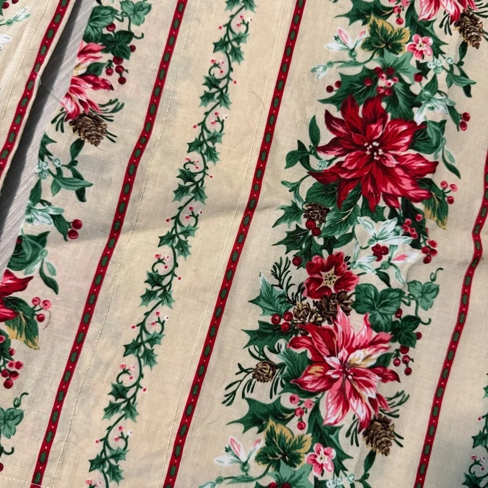 V.I.P Holiday‎ Floral Curtains